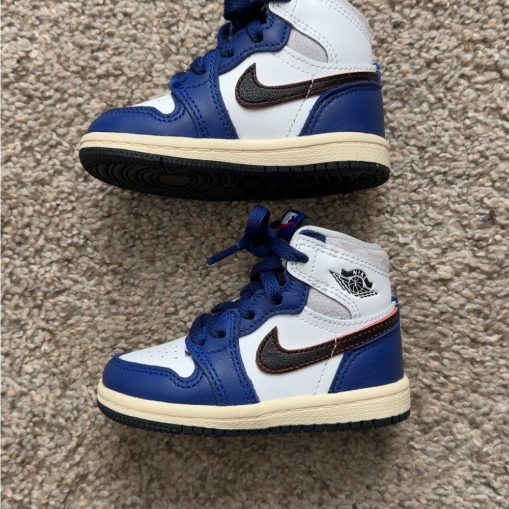 Jordan 1 Hi Rare Air 5C shoes